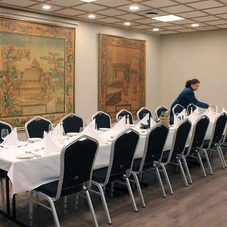 Henriks Hotell Шиен Экстерьер фото