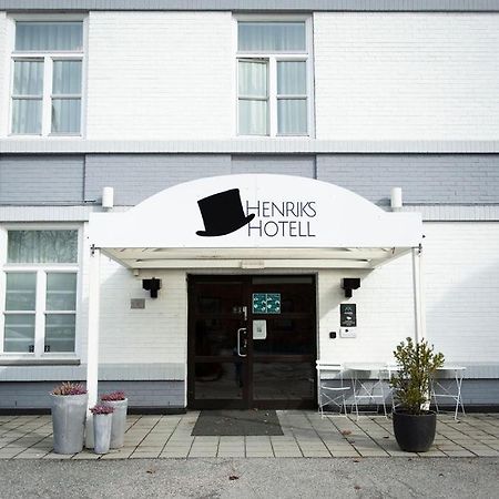 Henriks Hotell Шиен Экстерьер фото